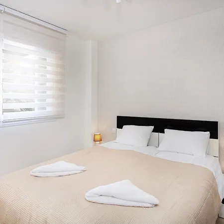 Cc8 V Med By Zanis Apartamento Torrevieja